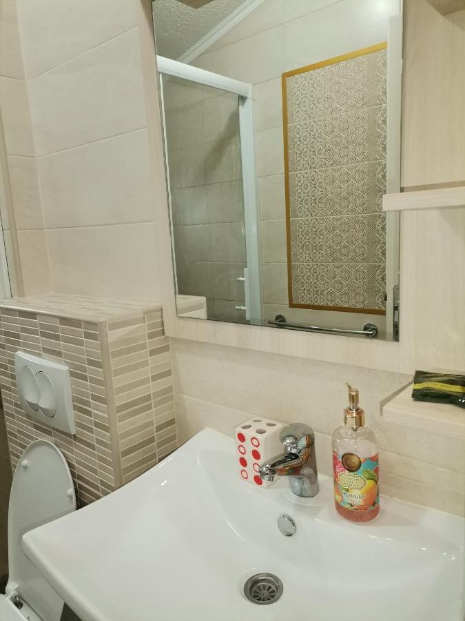 Apartments Lux Seaview Bar Bagian luar foto