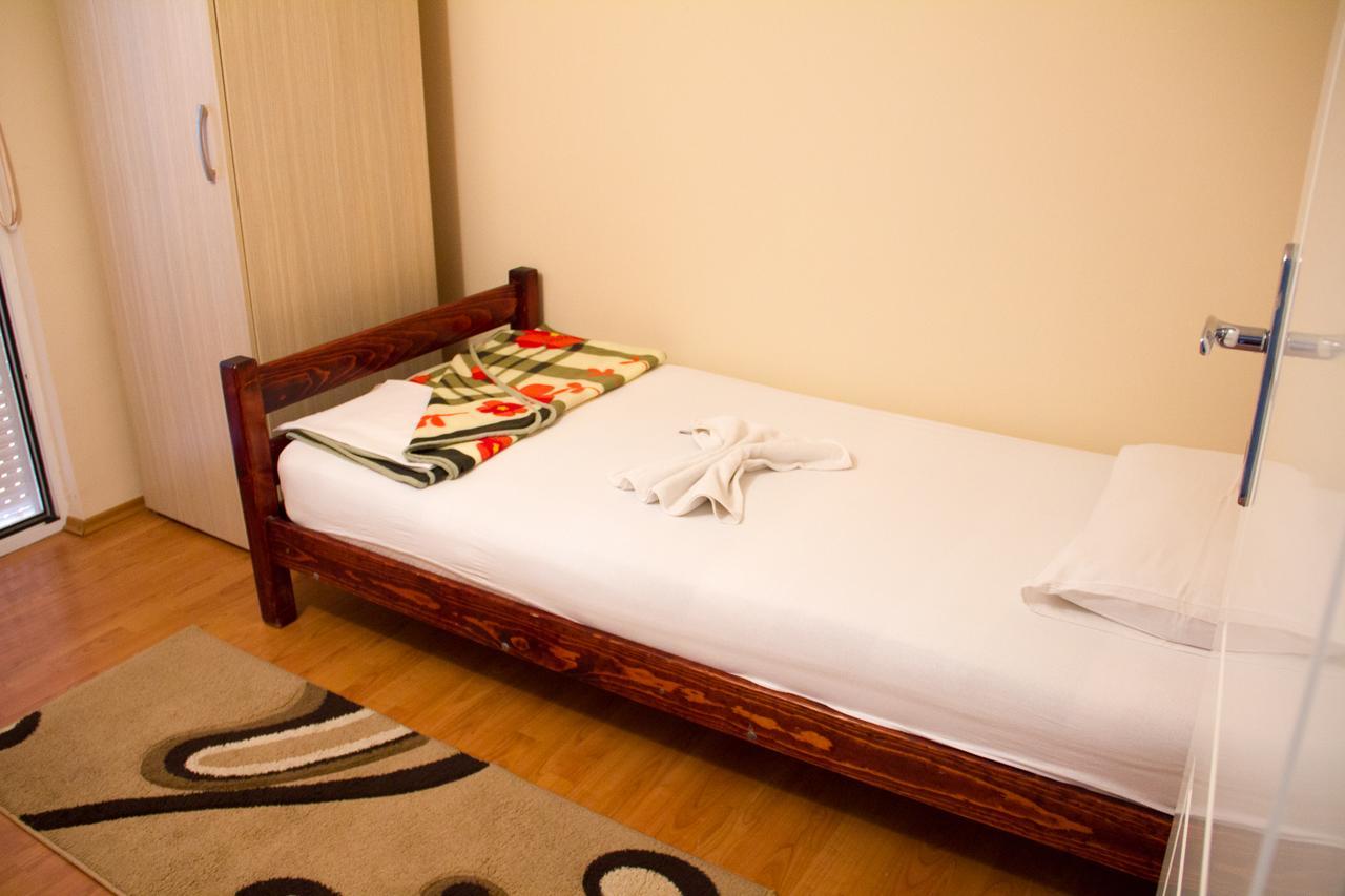 Apartments Lux Seaview Bar Bagian luar foto