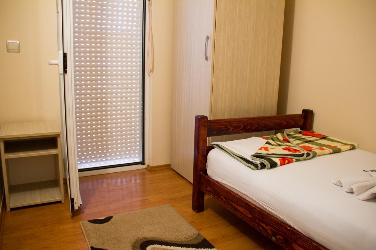 Apartments Lux Seaview Bar Bagian luar foto